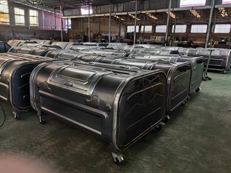 垃圾箱生產(chǎn)車間